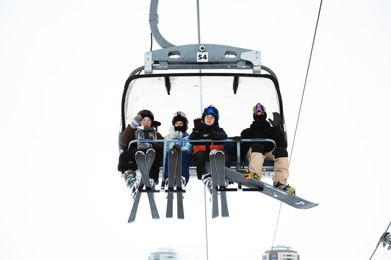 Горнолыжный сезон официально открылся в Ханты-Мансийске Горнолыжный сезон официально открылся в Ханты-Мансийске