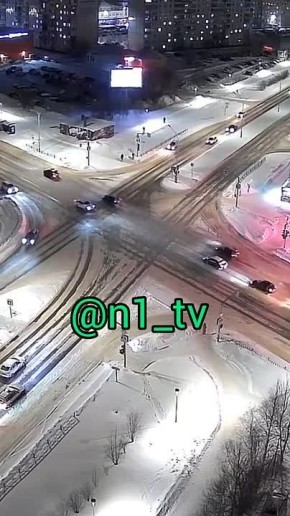 Вечер субботы оказался испорчен для двух автомобилистов