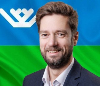 Замдиректора департамента внутренней политики ХМАО — начальник управления массовых коммуникаций Югры Алексей Гнедин заявил об уходе с занимаемой должности