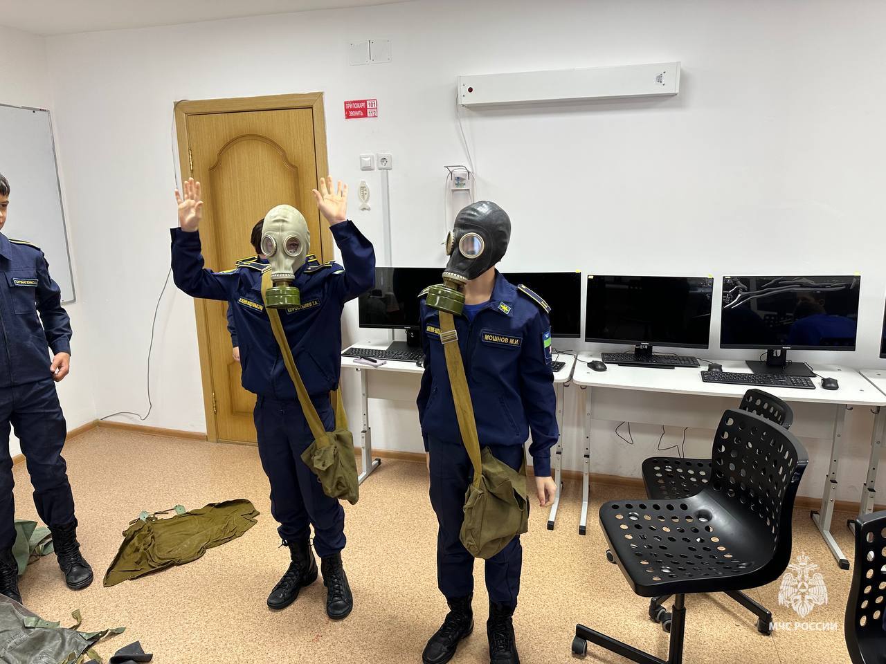 Огнеборцы Югры делятся опытом с кадетами профильного класса Огнеборцы Югры делятся опытом с кадетами профильного класса