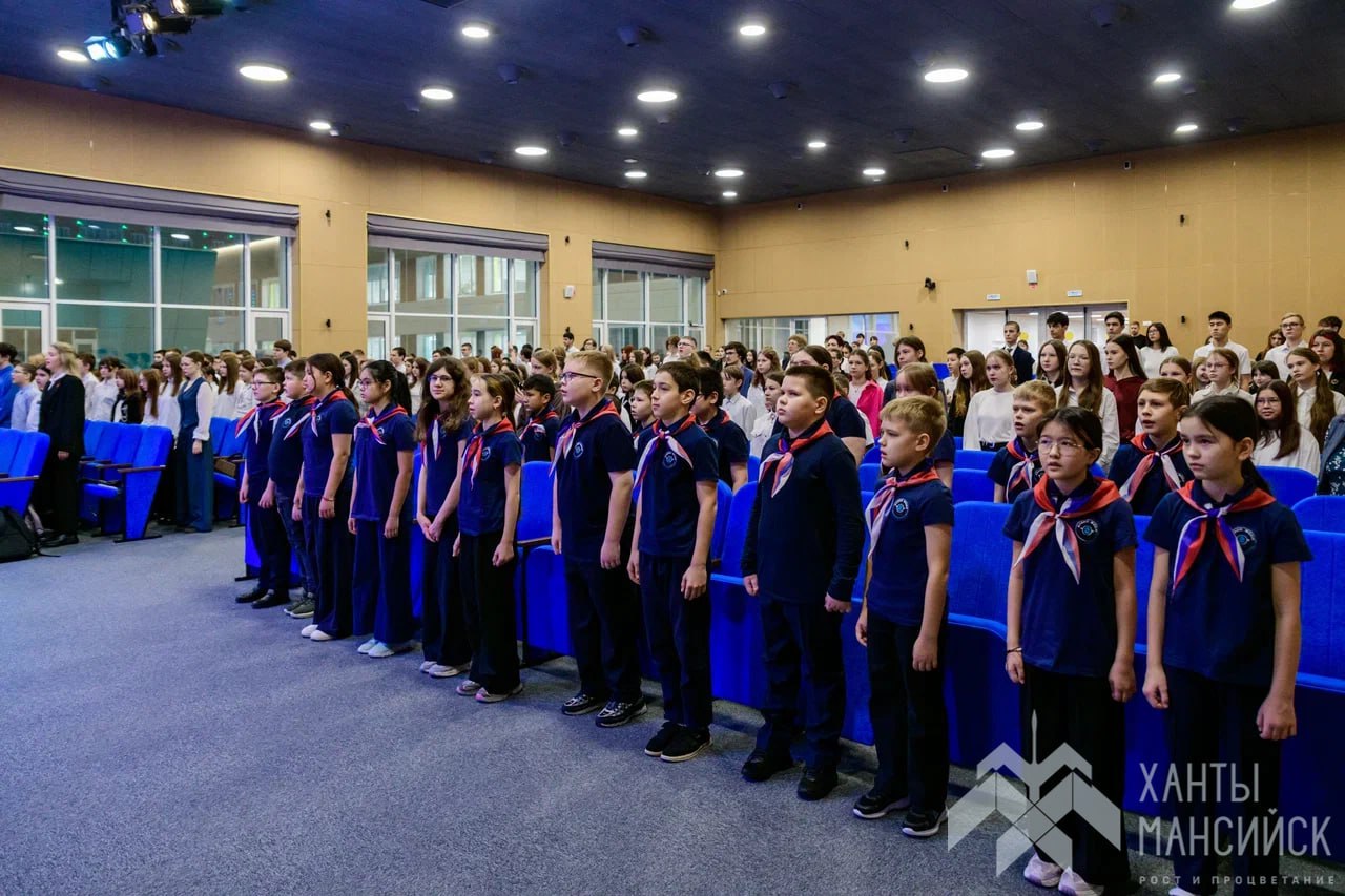 Команда активистов «Движения первых» школы №2 стала призёрами регионального этапа Всероссийского проекта «Хранители истории» Команда активистов «Движения первых» школы №2 стала призёрами регионального этапа Всероссийского проекта «Хранители истории»