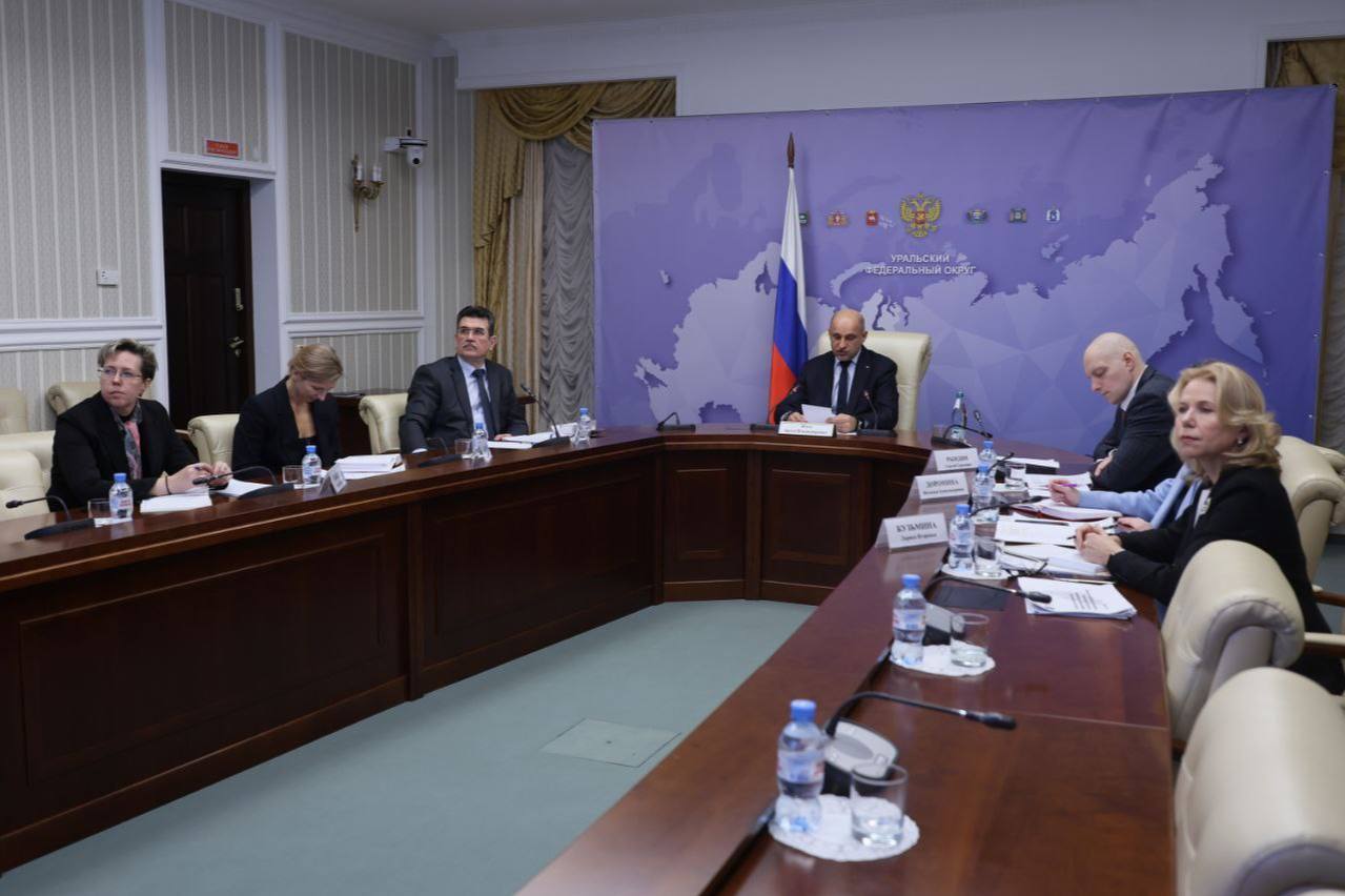 Губернатор Югры и полпред в УрФО Артём Жога обсудили развитие инфраструктуры здравоохранения в регионе Губернатор Югры и полпред в УрФО Артём Жога обсудили развитие инфраструктуры здравоохранения в регионе