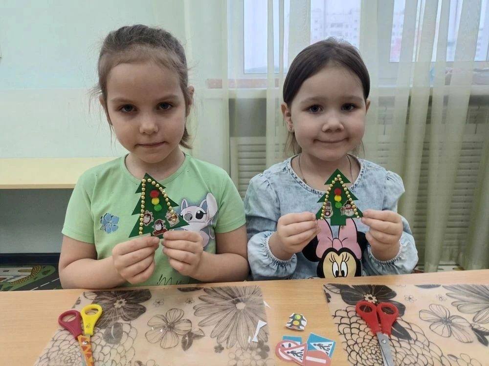 #Сохранидетскуюжизнь. В преддверии зимних каникул вопрос профилактики детской аварийности особенно актуален, как при осуществлении перевозок несовершеннолетних пассажиров в транспортных средствах , так и при их... #Сохранидетскуюжизнь. В преддверии зимних каникул вопрос профилактики детской аварийности особенно актуален, как при осуществлении перевозок несовершеннолетних пассажиров в транспортных средствах , так и при их...