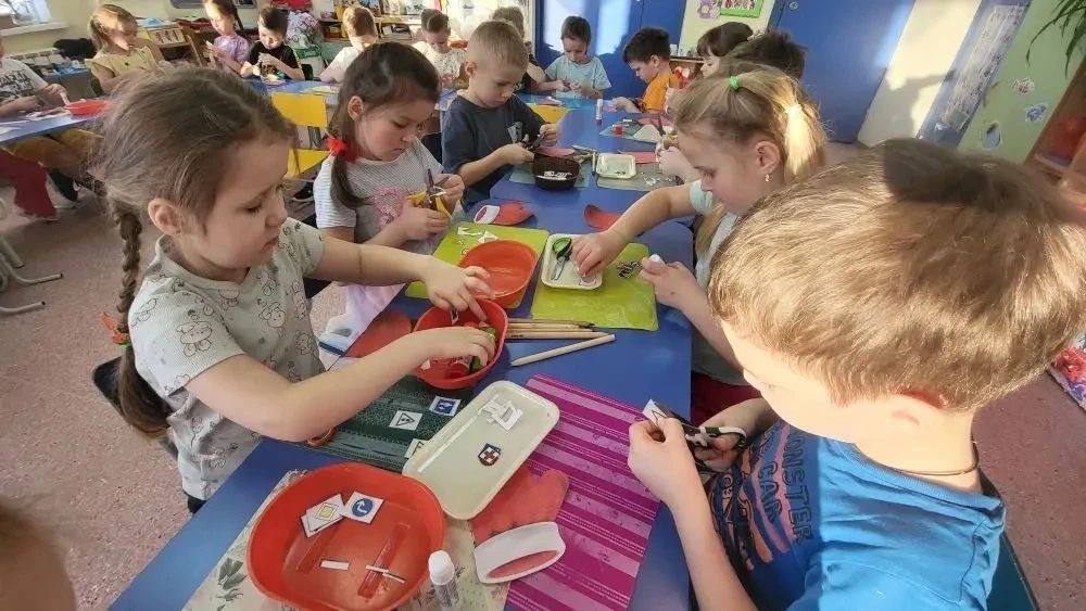 #Сохранидетскуюжизнь. В преддверии зимних каникул вопрос профилактики детской аварийности особенно актуален, как при осуществлении перевозок несовершеннолетних пассажиров в транспортных средствах , так и при их... #Сохранидетскуюжизнь. В преддверии зимних каникул вопрос профилактики детской аварийности особенно актуален, как при осуществлении перевозок несовершеннолетних пассажиров в транспортных средствах , так и при их...