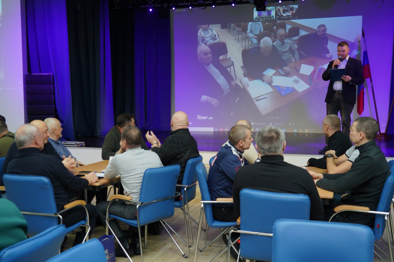 Ко дню Героев Отечества в Сургуте состоялся международный интеллектуальный турнир Ко дню Героев Отечества в Сургуте состоялся международный интеллектуальный турнир