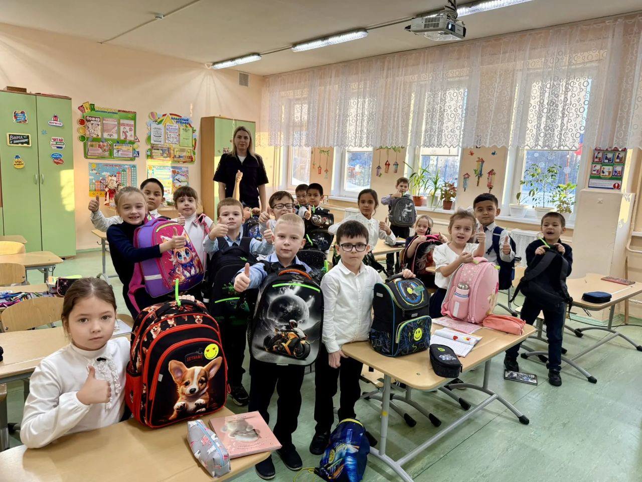 #Сохранидетскуюжизнь. В преддверии зимних каникул вопрос профилактики детской аварийности особенно актуален, как при осуществлении перевозок несовершеннолетних пассажиров в транспортных средствах , так и при их... #Сохранидетскуюжизнь. В преддверии зимних каникул вопрос профилактики детской аварийности особенно актуален, как при осуществлении перевозок несовершеннолетних пассажиров в транспортных средствах , так и при их...