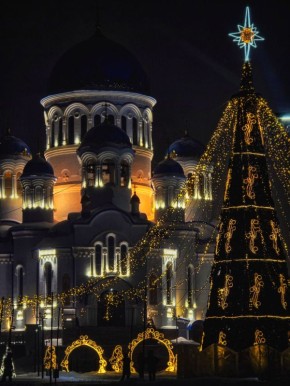 Каждое доброе слово и действие наполняют наши сердца светом