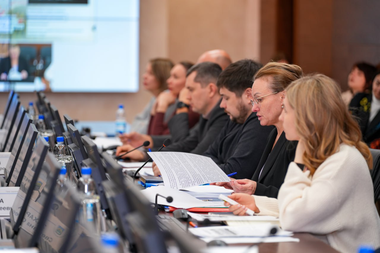 В Думе Ханты-Мансийска прошло заседание комитета по городскому хозяйству В Думе Ханты-Мансийска прошло заседание комитета по городскому хозяйству