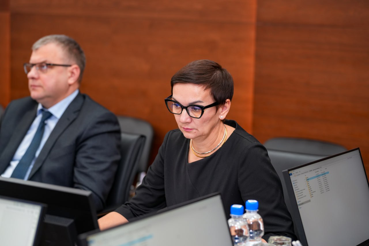 В Думе Ханты-Мансийска прошло заседание комитета по городскому хозяйству В Думе Ханты-Мансийска прошло заседание комитета по городскому хозяйству