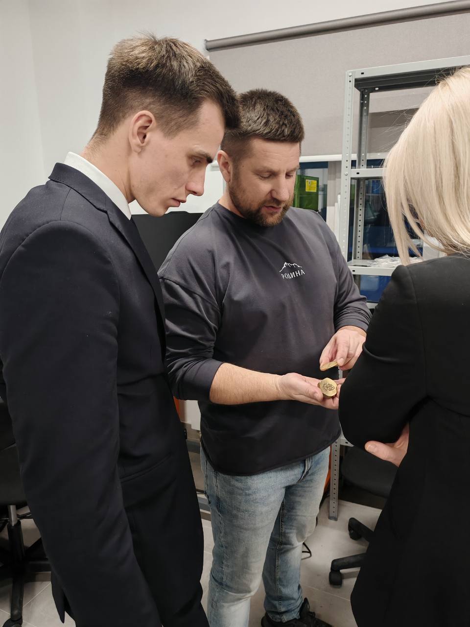 Герой России Владислав Головин посетил окружной фонд «Защитники Отечества» Герой России Владислав Головин посетил окружной фонд «Защитники Отечества»