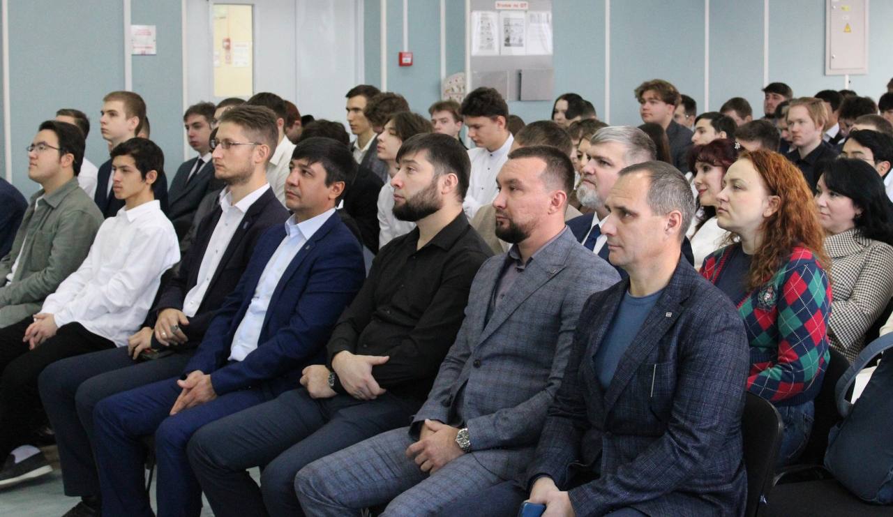 В Югре нефтехимическая компания поддержала конкурс инновационных проектов по развитию нефтегазовой и нефтехимической отраслей В Югре нефтехимическая компания поддержала конкурс инновационных проектов по развитию нефтегазовой и нефтехимической отраслей