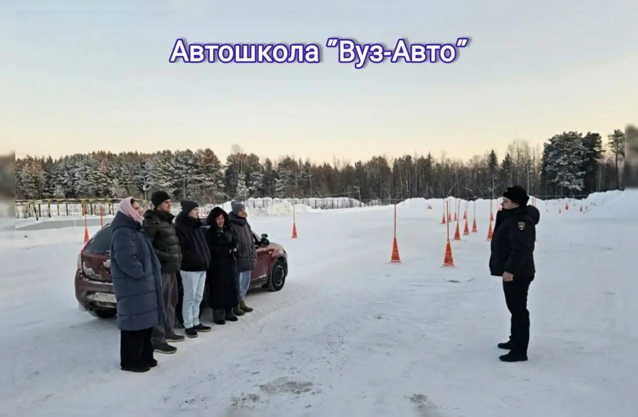 В рамках акции «По зимней дороге – без ДТП» сотрудники Госавтоинспекции Югры провели просветительские встречи со взрослым населением, чтобы напомнить о важности соблюдения правил дорожного движения в зимний период В рамках акции «По зимней дороге – без ДТП» сотрудники Госавтоинспекции Югры провели просветительские встречи со взрослым населением, чтобы напомнить о важности соблюдения правил дорожного движения в зимний период