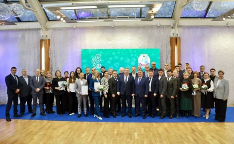 Дмитрий Кощенко: Вместе с председателем Думы Югры Борисом Сергеевичем Хохряковым и председателем Думы Нижневартовска Алексеем Владимировичем Сатиновым был рад принять участие в торжественной церемонии вручения региональных...