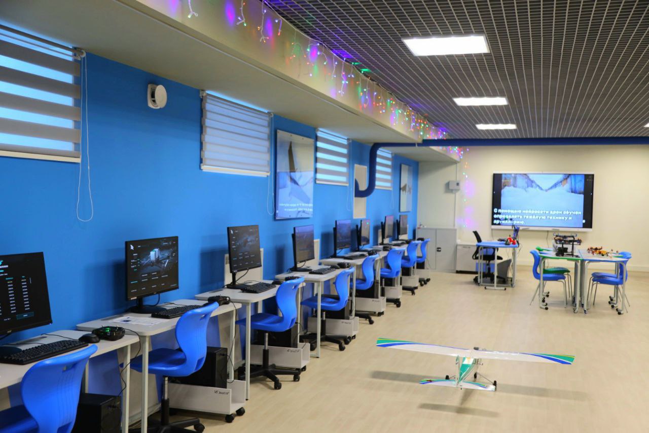 Дмитрий Кощенко: Нижневартовск с рабочим визитом посетил председатель Думы Югры Борис Хохряков Дмитрий Кощенко: Нижневартовск с рабочим визитом посетил председатель Думы Югры Борис Хохряков