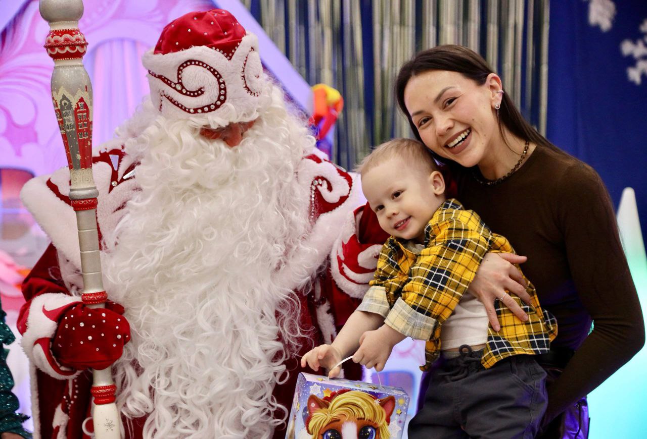 Дмитрий Кощенко: Всегда с особым чувством открываю «Ёлку главы» Дмитрий Кощенко: Всегда с особым чувством открываю «Ёлку главы»