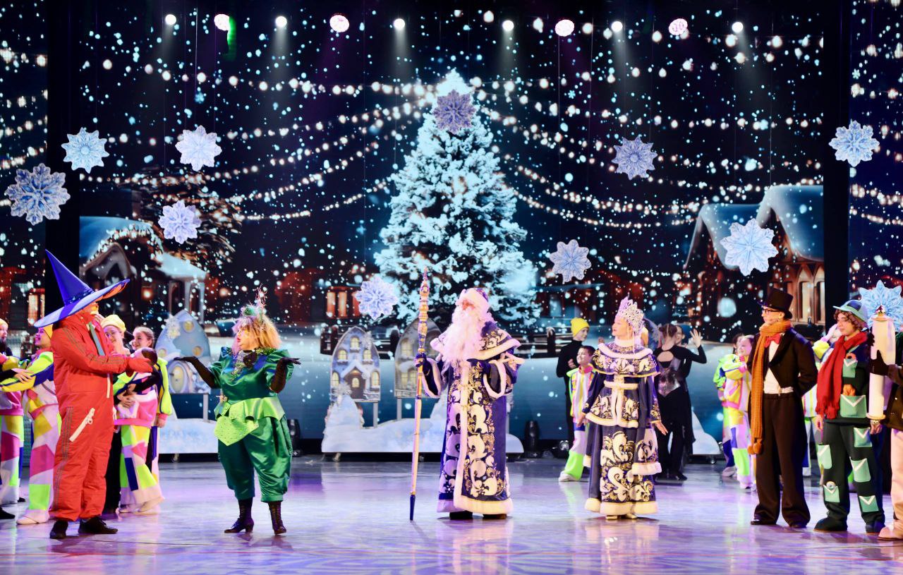 Дмитрий Кощенко: Всегда с особым чувством открываю «Ёлку главы» Дмитрий Кощенко: Всегда с особым чувством открываю «Ёлку главы»