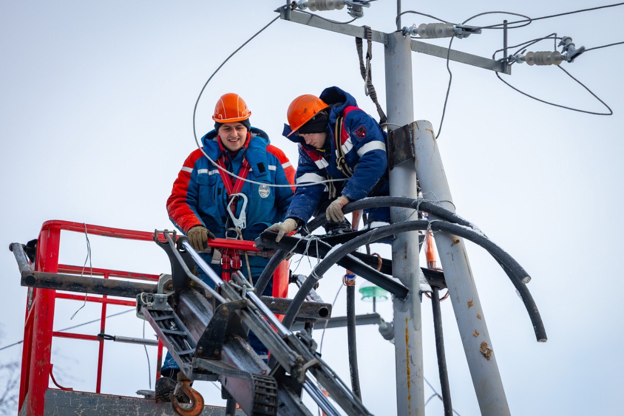 Максим Ряшин: Уважаемые работники и ветераны энергетической отрасли города Ханты-Мансийск! Максим Ряшин: Уважаемые работники и ветераны энергетической отрасли города Ханты-Мансийск!