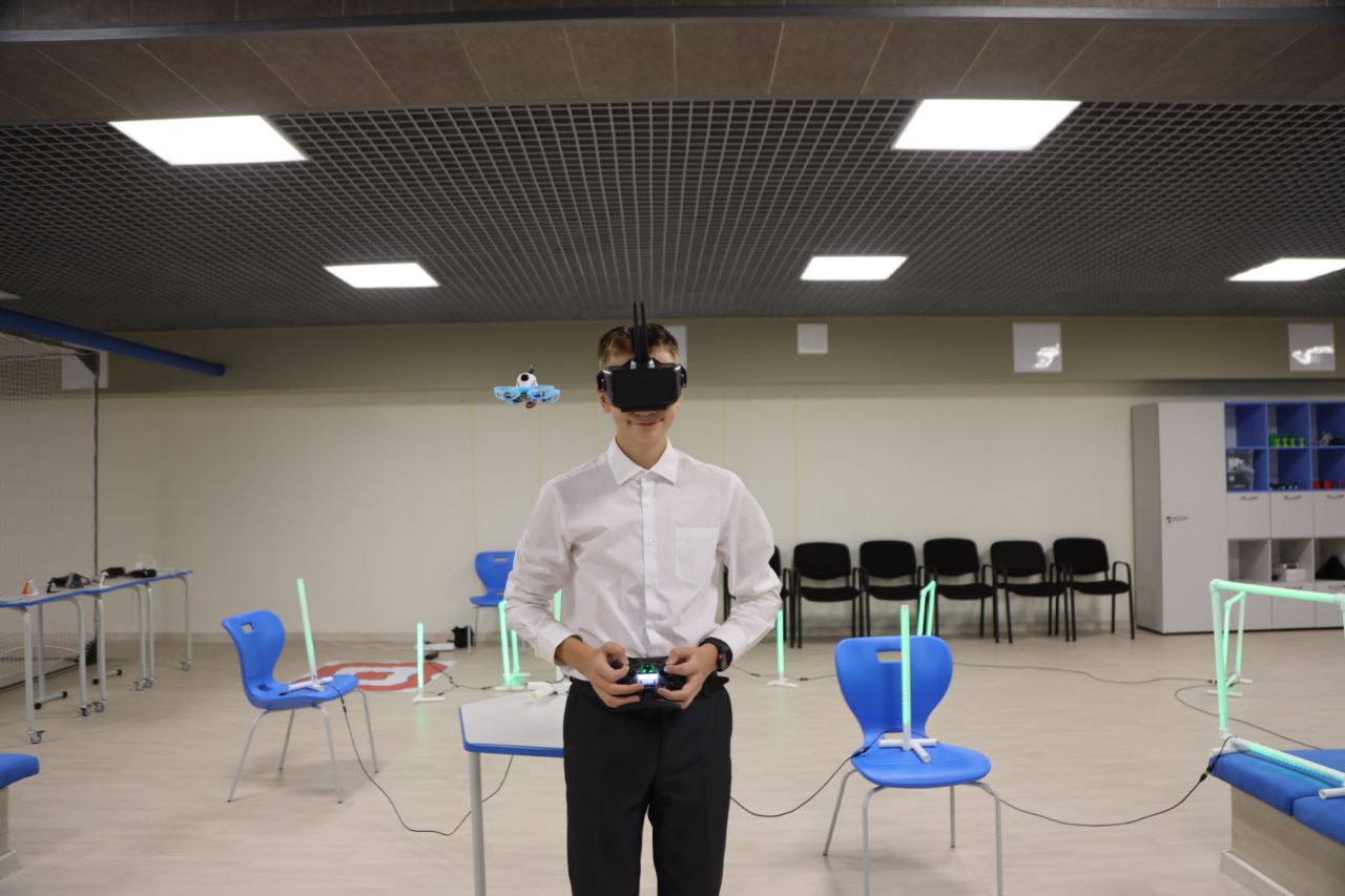 Школьники Нижневартовска осваивают профессии будущего