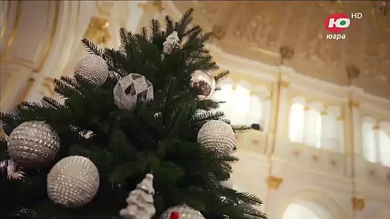 Ещё три шарика с желаниями детей снял с новогодней ёлки губернатор Югры Руслан Кухарук