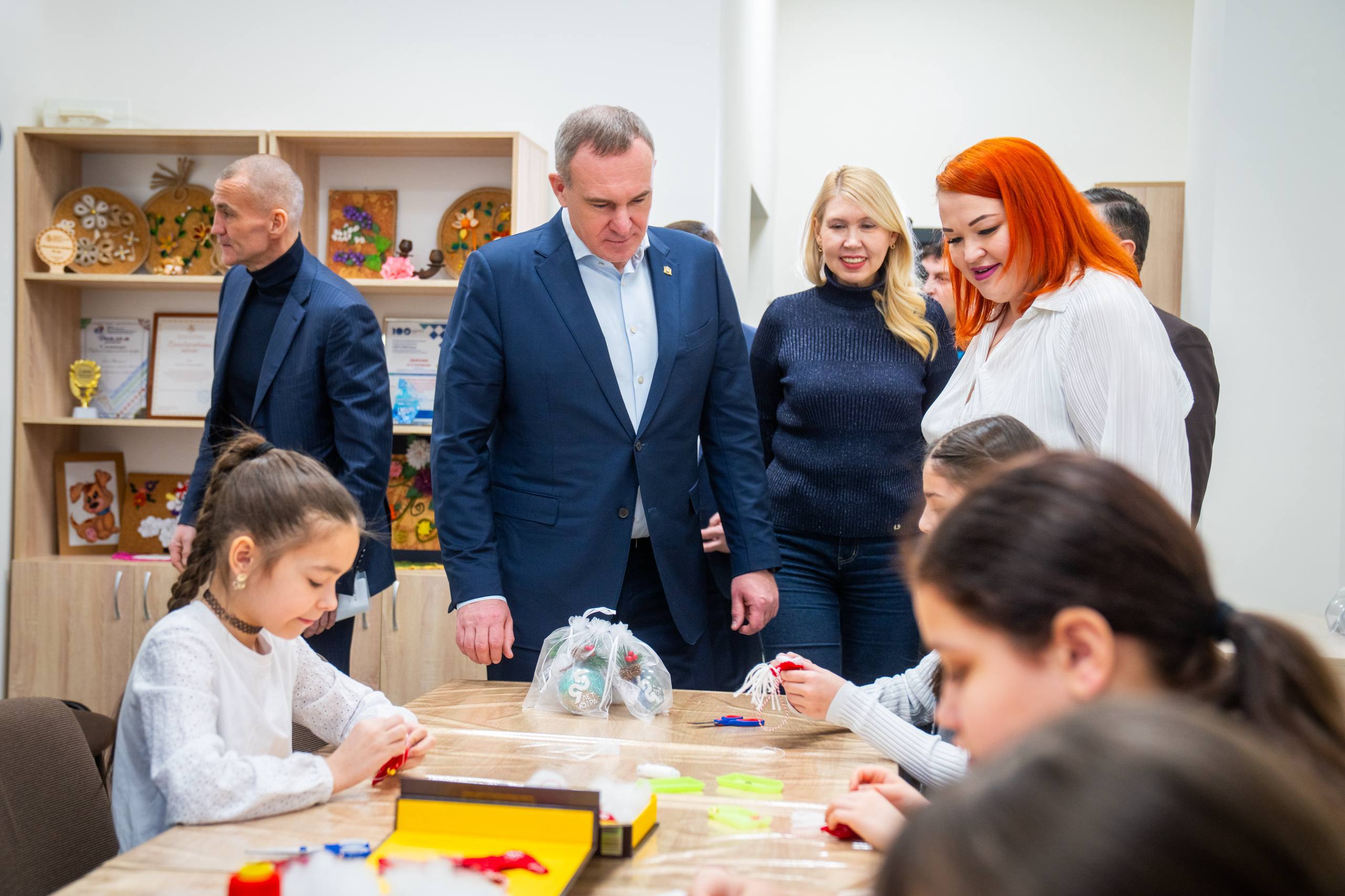 Сегодня губернатор Югры Руслан Кухарук посетил с рабочим визитом Сургутский район Сегодня губернатор Югры Руслан Кухарук посетил с рабочим визитом Сургутский район