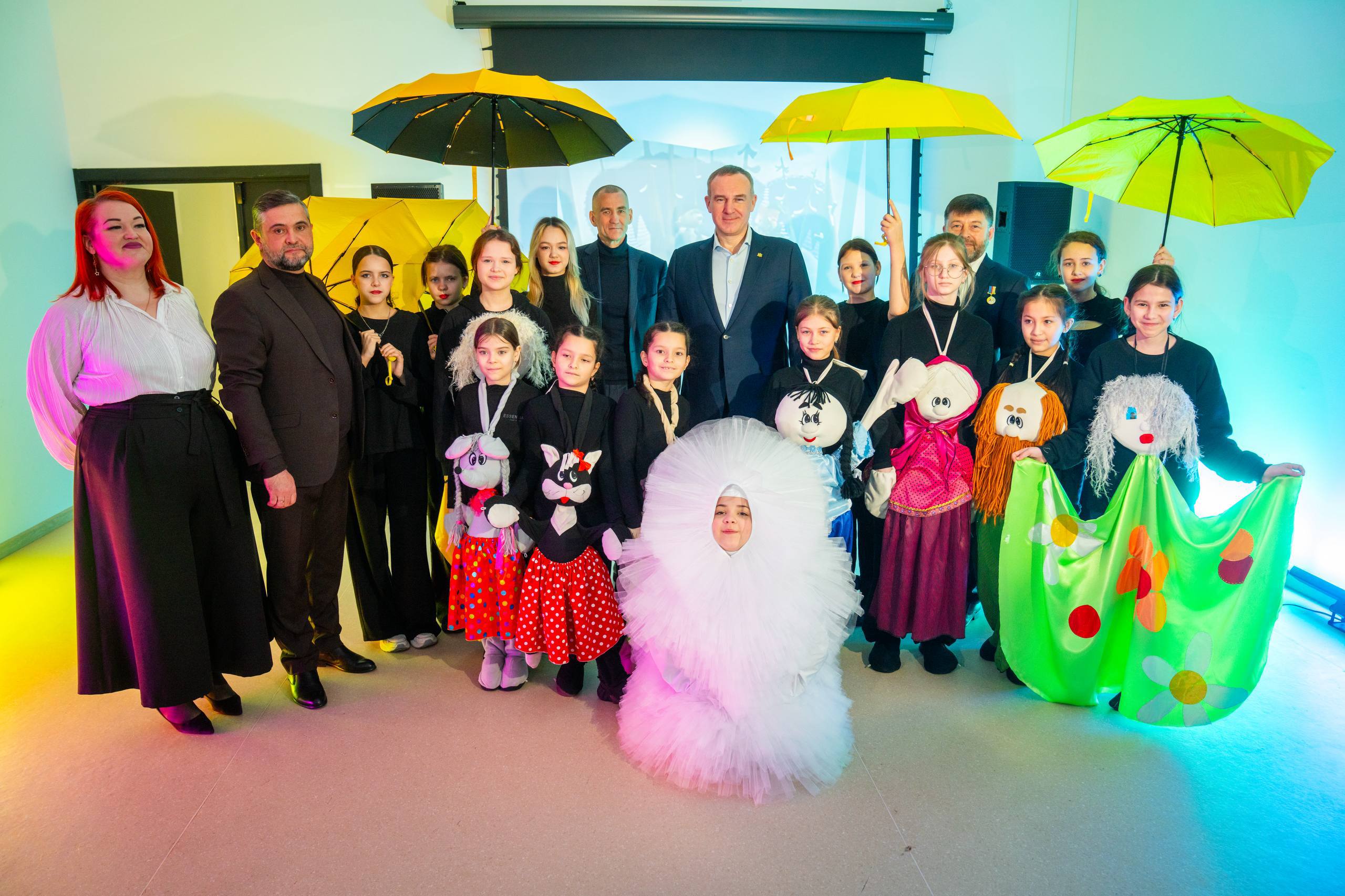 Сегодня губернатор Югры Руслан Кухарук посетил с рабочим визитом Сургутский район Сегодня губернатор Югры Руслан Кухарук посетил с рабочим визитом Сургутский район