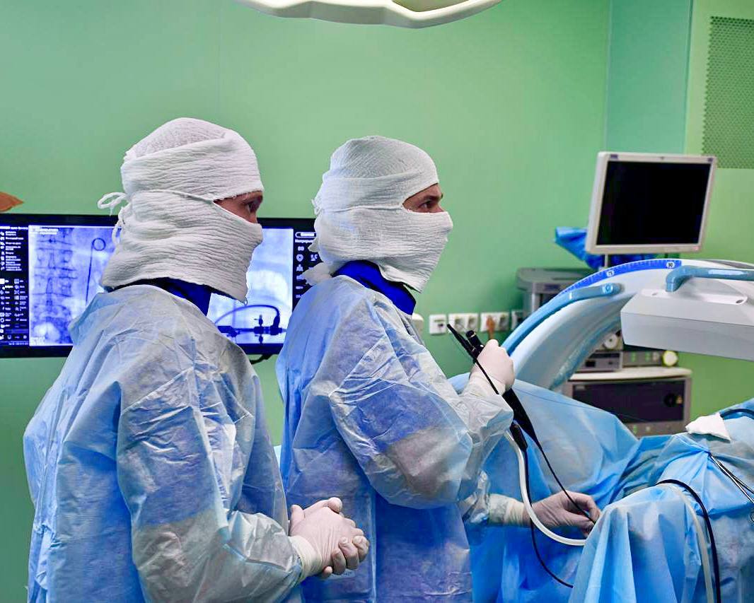 Врач из Сургута Павел Папян награждён Орденом Мужества Врач из Сургута Павел Папян награждён Орденом Мужества