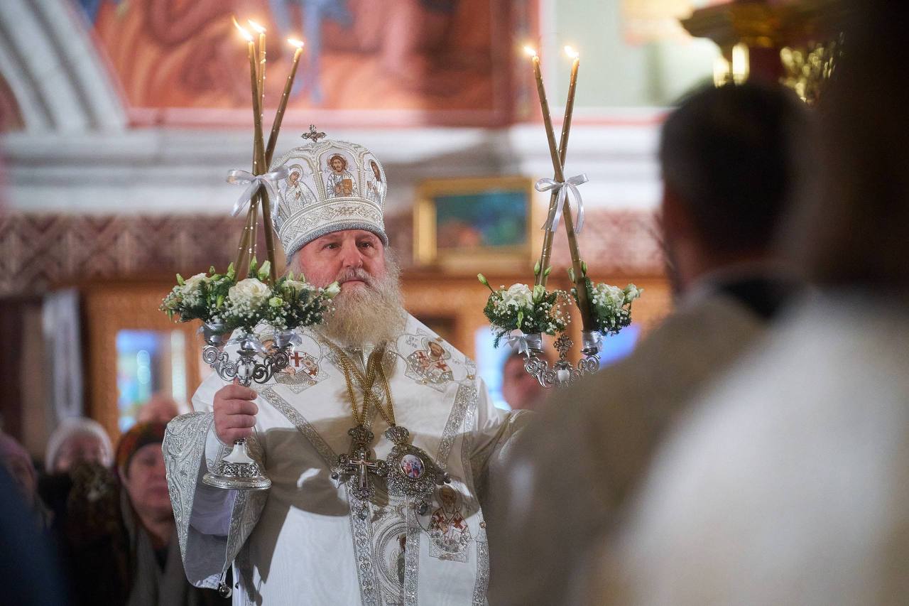 Руслан Кухарук поздравил югорчан с Рождеством Христовым!