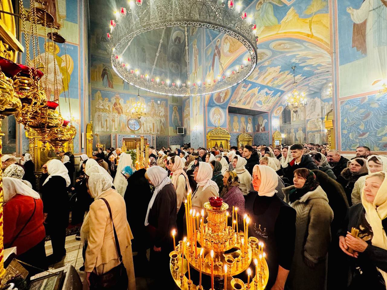 Дмитрий Кощенко: Дорогие нижневартовцы! От всей души поздравляю со светлым праздником Рождества Христова! Дмитрий Кощенко: Дорогие нижневартовцы! От всей души поздравляю со светлым праздником Рождества Христова!