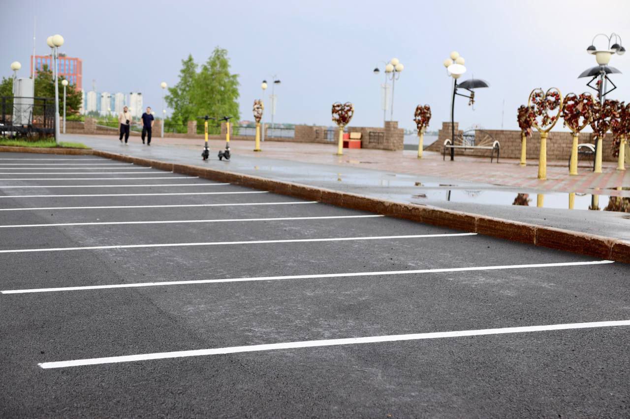 Дмитрий Кощенко: Еще одним важным итогом 2025 года стало обновление городских дорог и внутриквартальных проездов Дмитрий Кощенко: Еще одним важным итогом 2025 года стало обновление городских дорог и внутриквартальных проездов