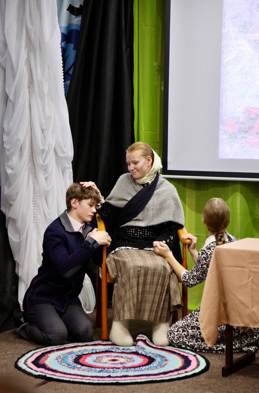 Дмитрий Кощенко: Вместе с владыкой Павлом посетили спектакль «Снежная Королева» в православной гимназии Дмитрий Кощенко: Вместе с владыкой Павлом посетили спектакль «Снежная Королева» в православной гимназии