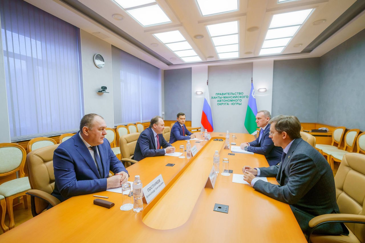 Руслан Кухарук обсудил с заместителем полпреда президента в УрФО подготовку к выборам