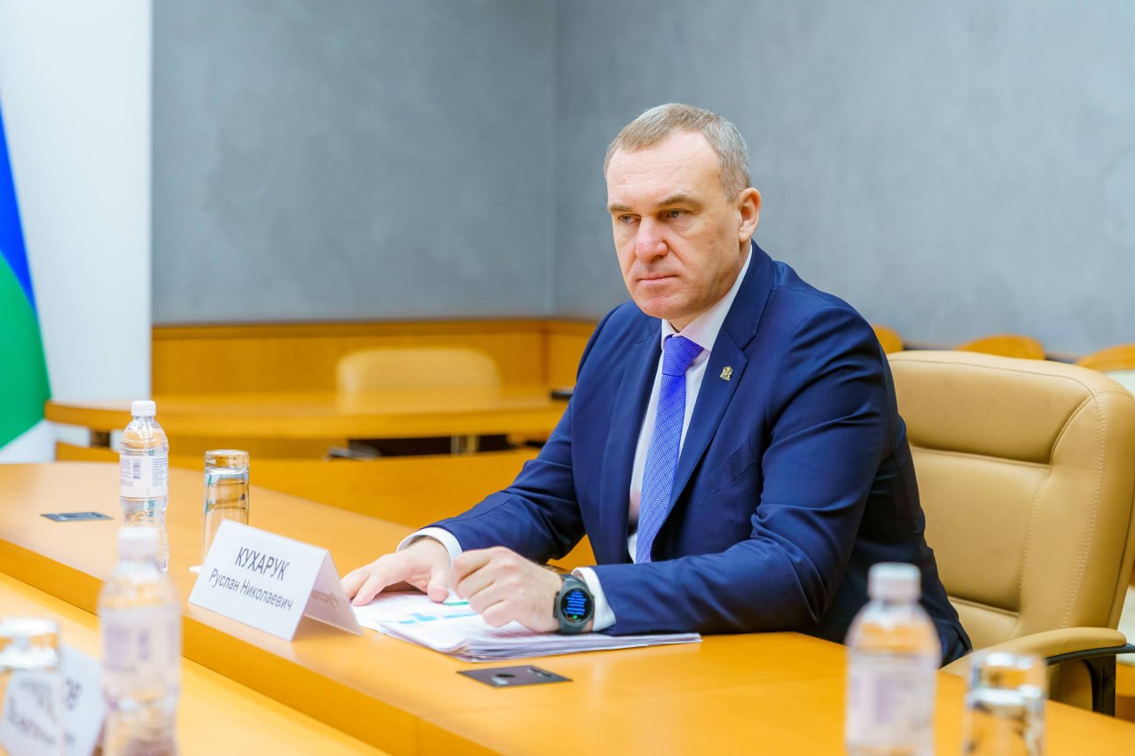 Руслан Кухарук обсудил с заместителем полпреда президента в УрФО подготовку к выборам Руслан Кухарук обсудил с заместителем полпреда президента в УрФО подготовку к выборам