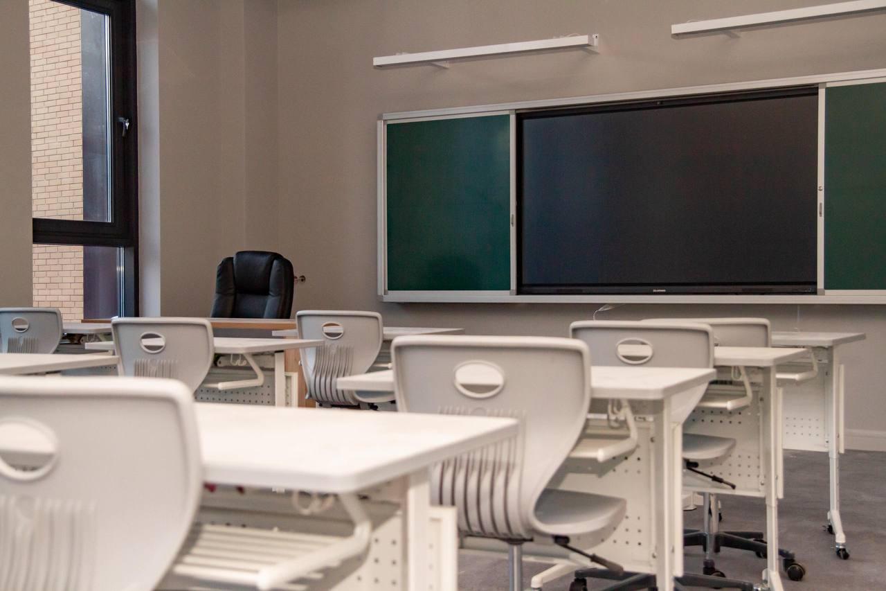 В Ханты-Мансийске ввели в эксплуатацию IT-лицей В Ханты-Мансийске ввели в эксплуатацию IT-лицей