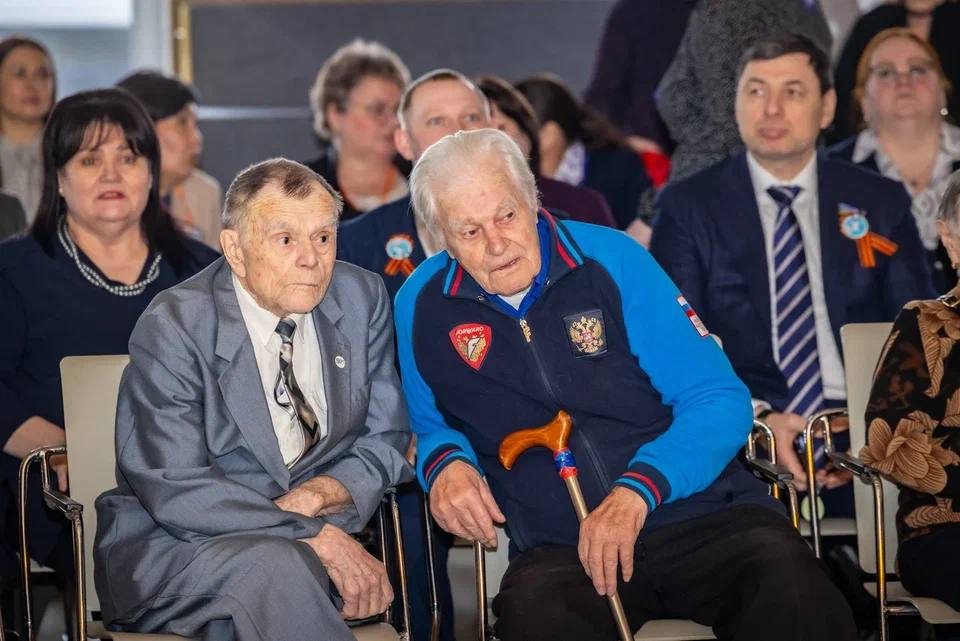 Сегодня, 27 января, мы отмечаем 82 года со дня снятия блокады Ленинграда Сегодня, 27 января, мы отмечаем 82 года со дня снятия блокады Ленинграда