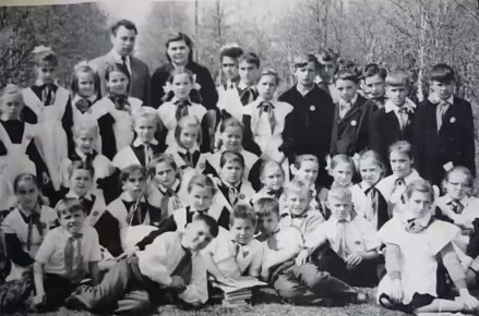 Департамент образования Администрации города Сургута отмечает 60-летний юбилей