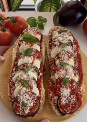 Брускетты по-пармеджански — простое ощущение уюта и вкуса на каждый вечер