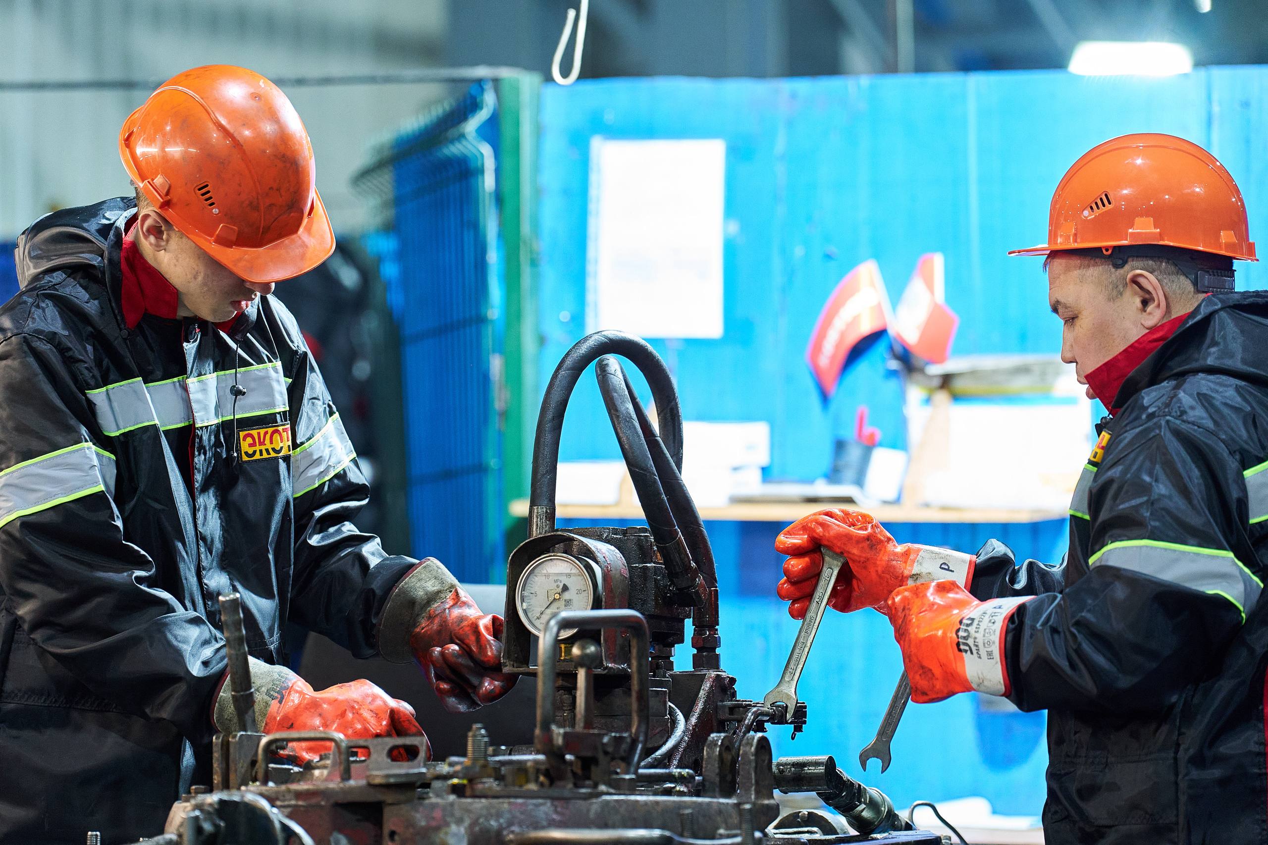 Губернатор Югры отметил усилия крупнейшего предприятия Пыть-Яха по социальной поддержке региона присутствия Губернатор Югры отметил усилия крупнейшего предприятия Пыть-Яха по социальной поддержке региона присутствия