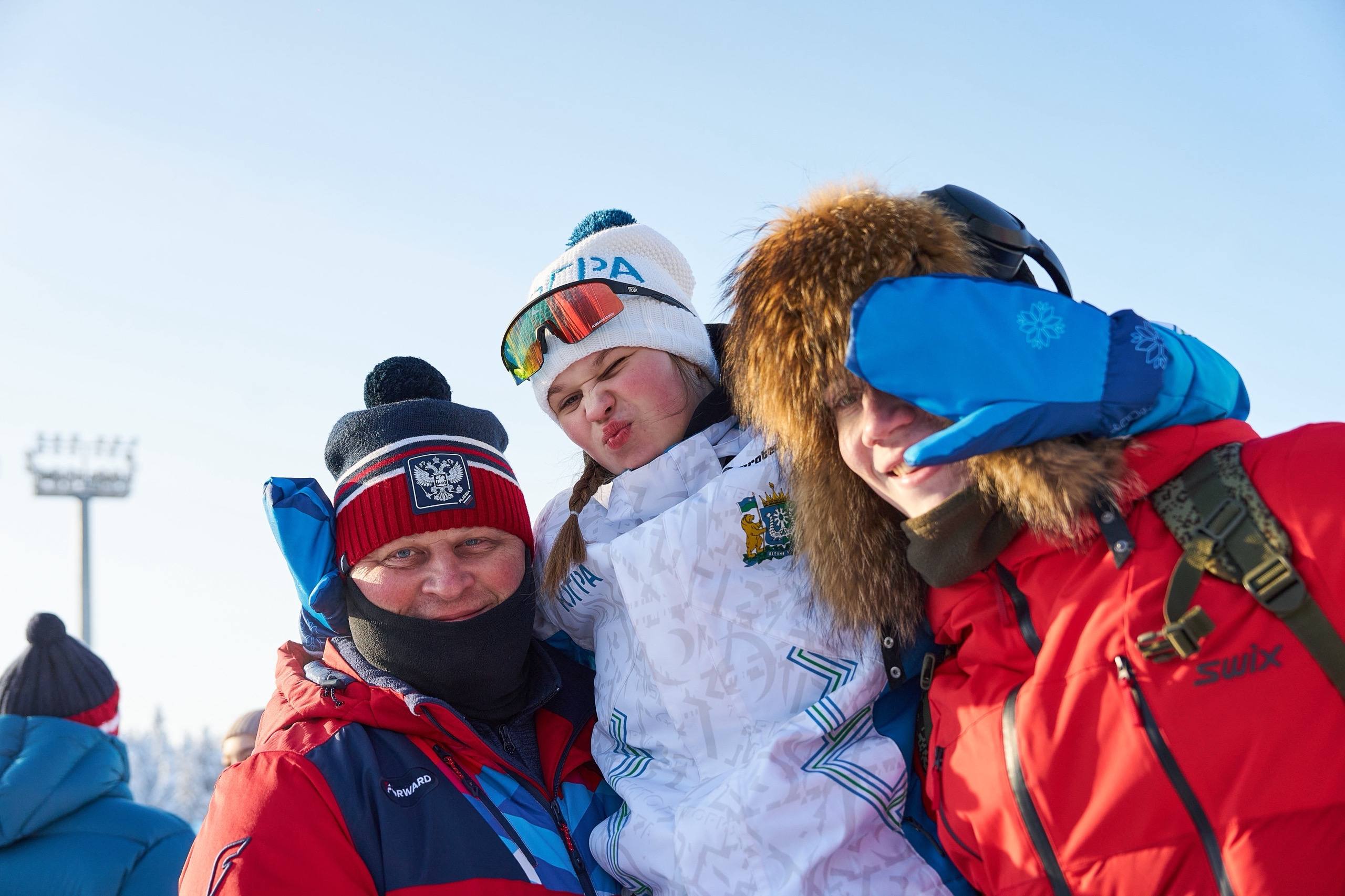 На старт «Лыжни России» в Югре вышли около 16 тысяч человек На старт «Лыжни России» в Югре вышли около 16 тысяч человек