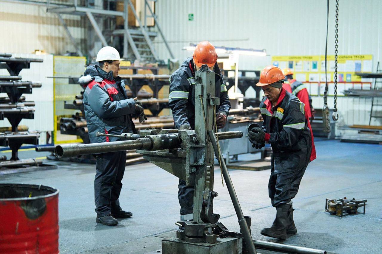 Губернатор Югры отметил усилия крупнейшего предприятия Пыть-Яха по социальной поддержке региона присутствия Губернатор Югры отметил усилия крупнейшего предприятия Пыть-Яха по социальной поддержке региона присутствия