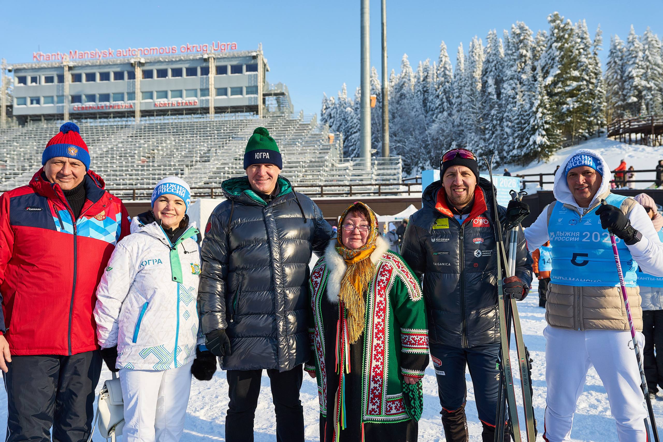 На старт «Лыжни России» в Югре вышли около 16 тысяч человек На старт «Лыжни России» в Югре вышли около 16 тысяч человек