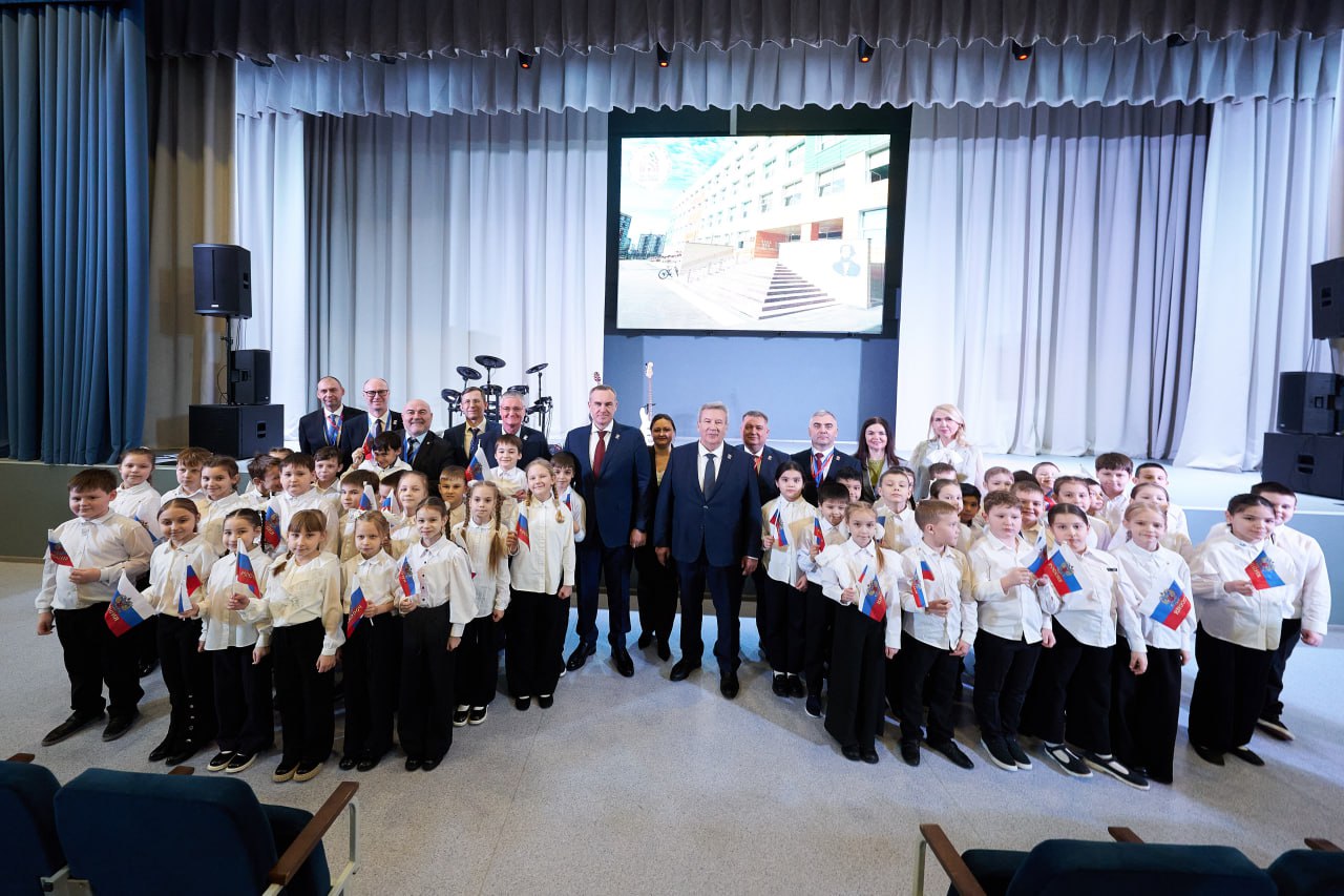 Принял участие в первом региональном отчётно-программном форуме «Единой России», который прошел 11 февраля в Нижневартовске Принял участие в первом региональном отчётно-программном форуме «Единой России», который прошел 11 февраля в Нижневартовске
