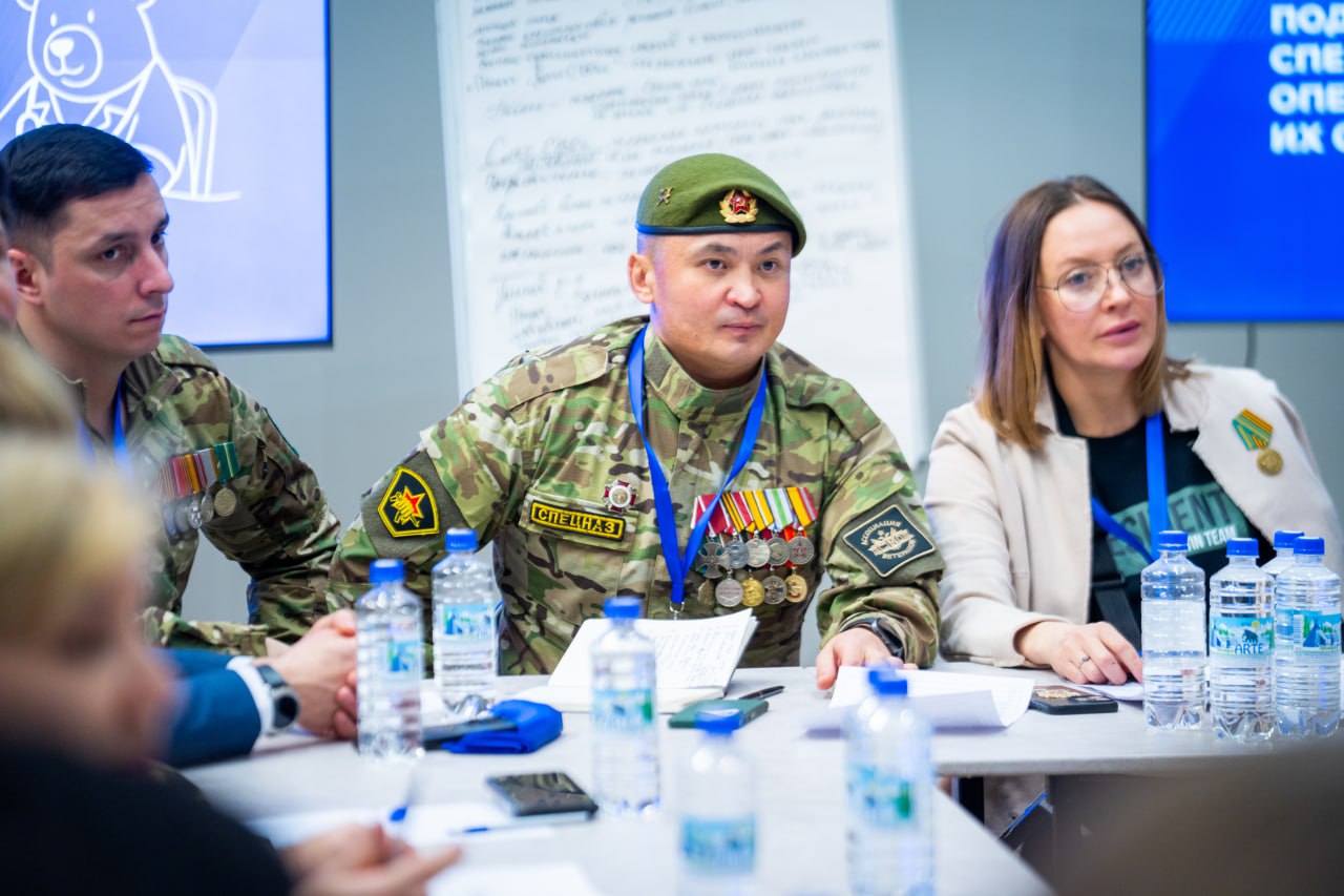 Принял участие в первом региональном отчётно-программном форуме «Единой России», который прошел 11 февраля в Нижневартовске Принял участие в первом региональном отчётно-программном форуме «Единой России», который прошел 11 февраля в Нижневартовске