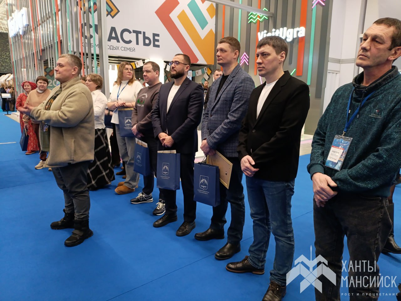 На форуме-выставке «Малую Родину славим трудом» состоялась ещё одна торжественная церемония награждения На форуме-выставке «Малую Родину славим трудом» состоялась ещё одна торжественная церемония награждения