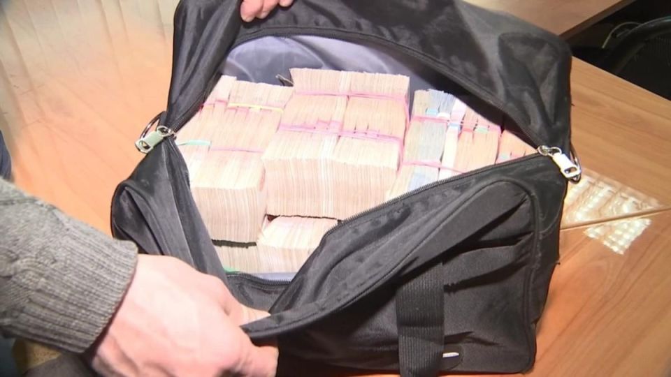 ��� ��� �� ������� � ����� ������������� �� 800 ����� ������: ���������� �������