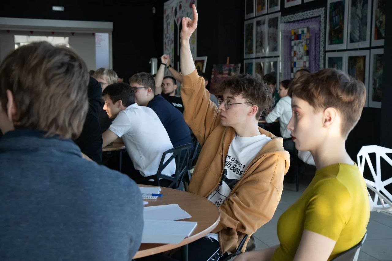 Дмитрий Кощенко: Сегодня дал старт первому Кубку главы города Нижневартовска по интеллектуальным играм! Дмитрий Кощенко: Сегодня дал старт первому Кубку главы города Нижневартовска по интеллектуальным играм!