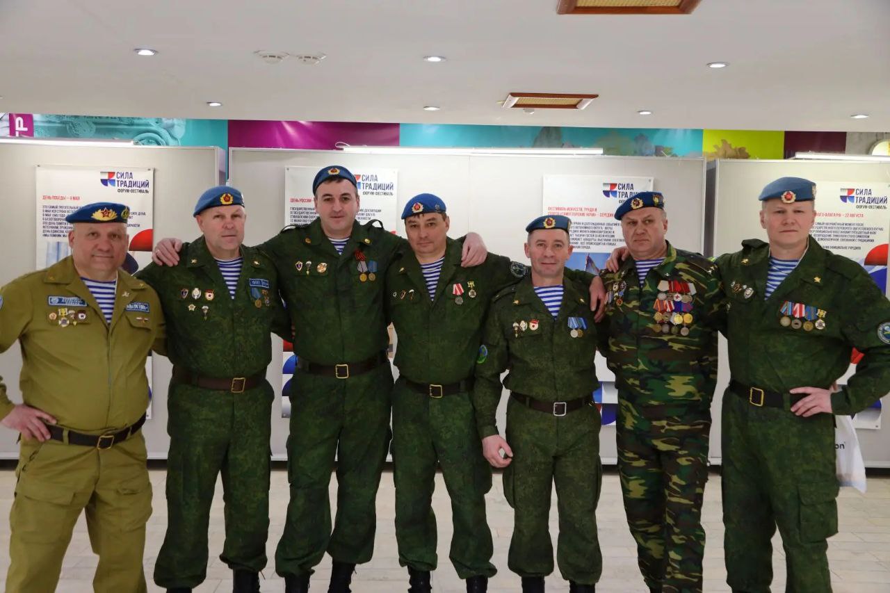 Дмитрий Кощенко: С особым чувством посетил торжественный концерт во Дворце Искусств под названием «Есть такая профессия», посвященный Дню защитника Отечества Дмитрий Кощенко: С особым чувством посетил торжественный концерт во Дворце Искусств под названием «Есть такая профессия», посвященный Дню защитника Отечества