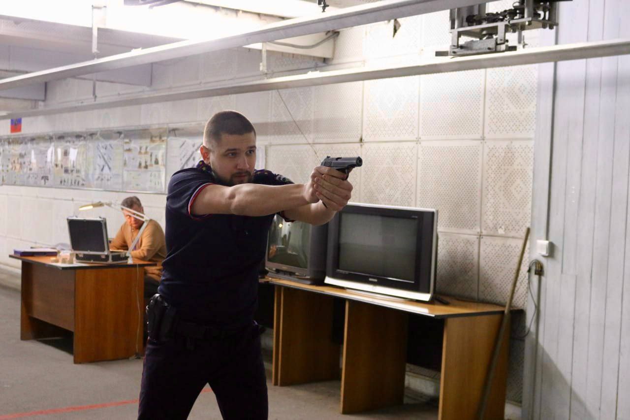 В Ханты-Мансийске прошли окружные соревнования по стрельбе среди сотрудников полиции В Ханты-Мансийске прошли окружные соревнования по стрельбе среди сотрудников полиции