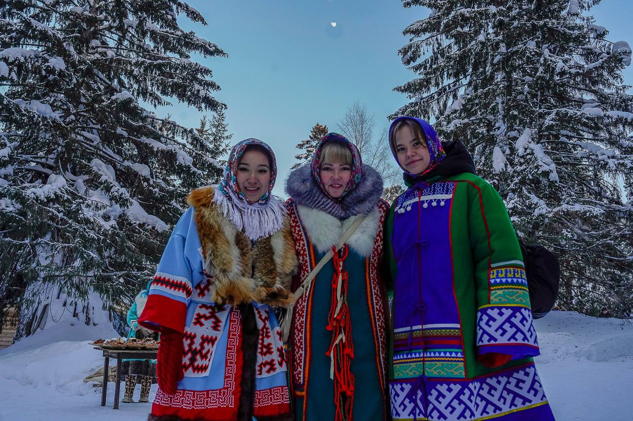 В Ханты-Мансийске угостили Луну: древний обряд провели ханты В Ханты-Мансийске угостили Луну: древний обряд провели ханты