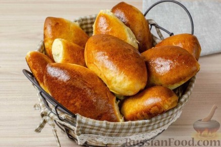 Необычная выпечка для праздников: от пирожков до рождественского кекса