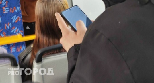 Госдума приняла закон, позволяющий отключать связь по требованию ФСБ